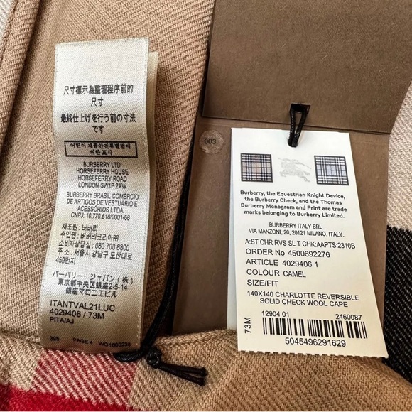 Burberry check reversible cape - Picture 3 of 4
